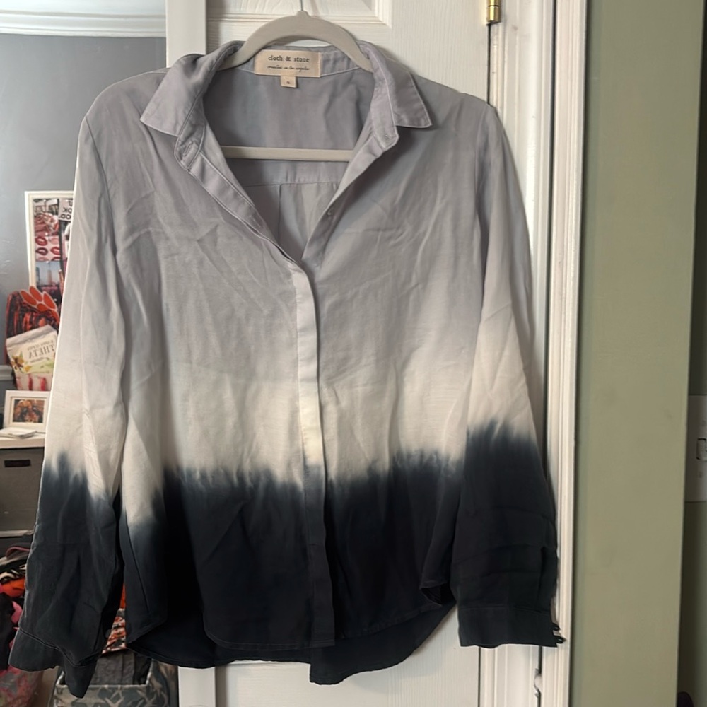Cloth & Stone ombré button down blouse size Small